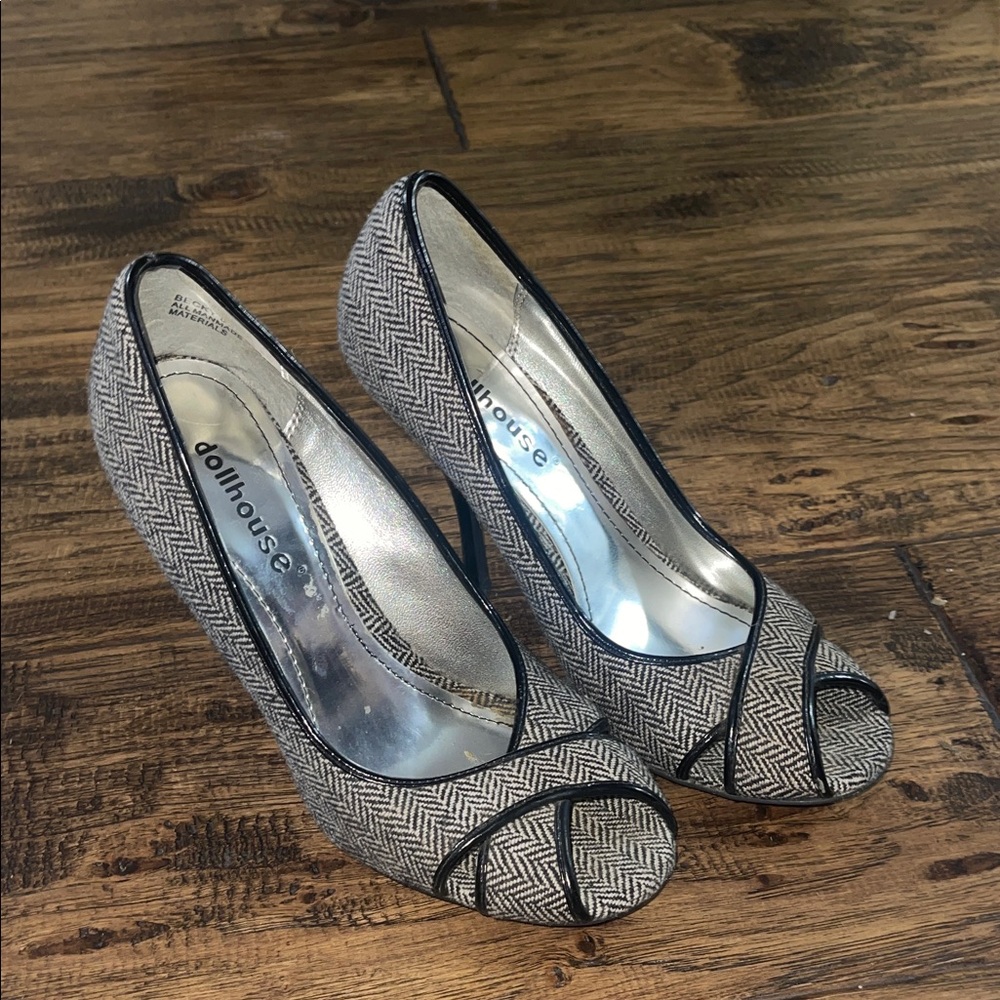 Dollhouse Black and White Herringbone Peep Toe Heels